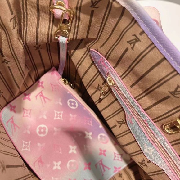 💎✨AUTHENTIC✨💎 Louis Vuitton  bag"M41177 ""Cerise Red Monogram coated canvas Na - Picture 6 of 7